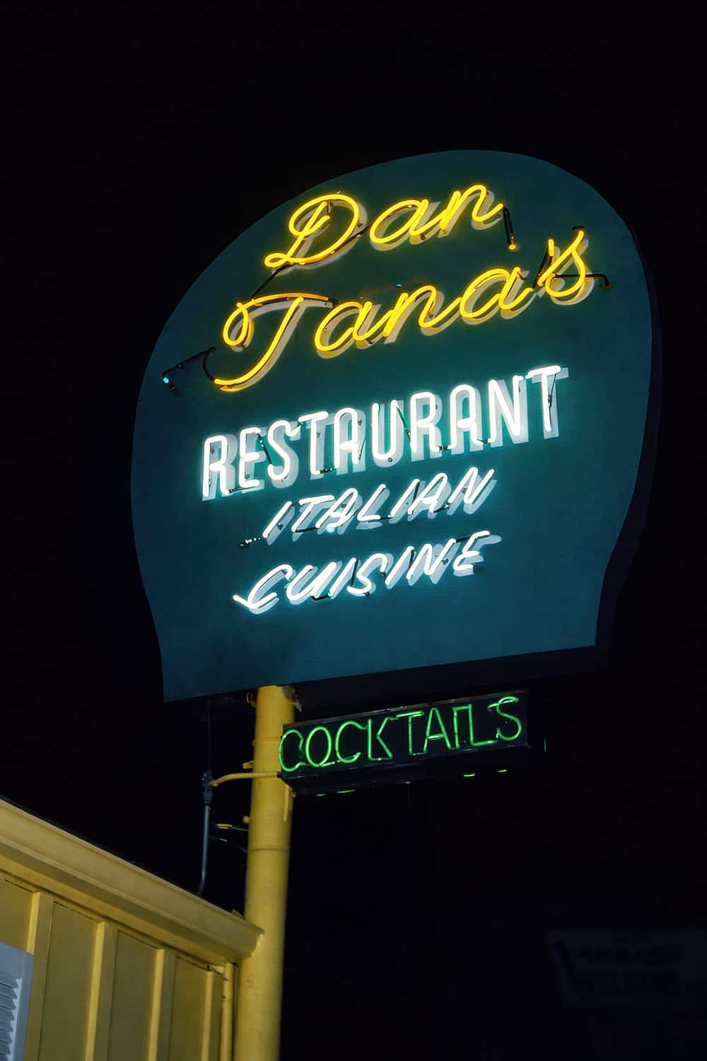 Dan Tana's 1985